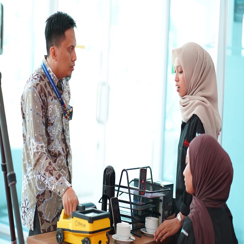 Pengenalan produk Leica Geosystem ke Peserta ICOGEST